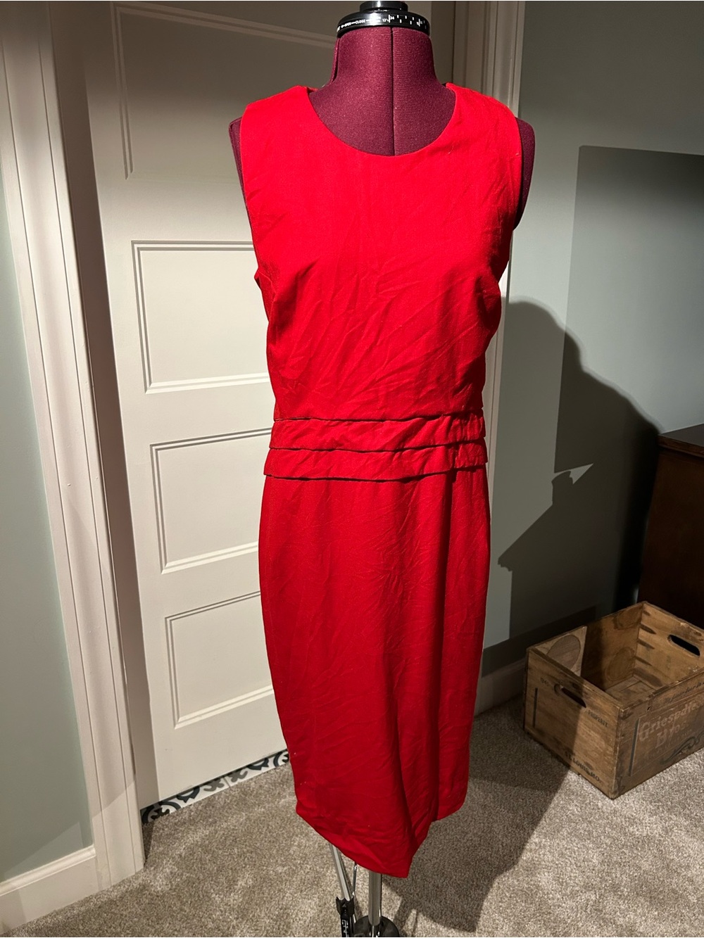 •Jil Sander• red pleated waist shift dress